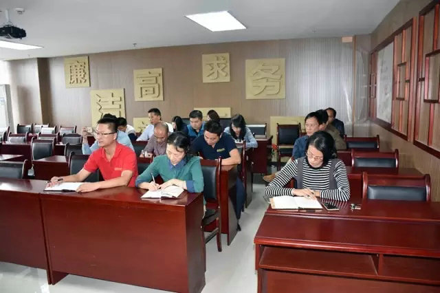 金开马博网页版_马博（中国）党委组织开展学习李保国同志先进事迹活动