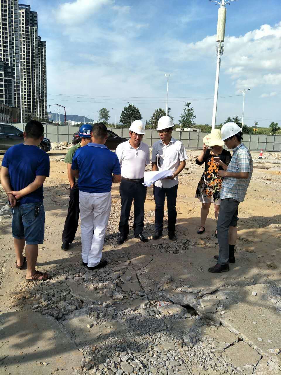 马博网页版_马博（中国）高管赴麦园路、富樱路等道路施工现场指导工作