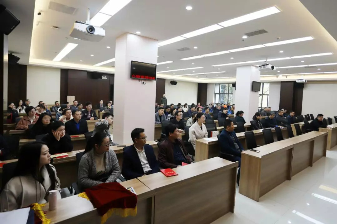金开马博网页版_马博（中国）组织召开嘉奖令颁奖仪式