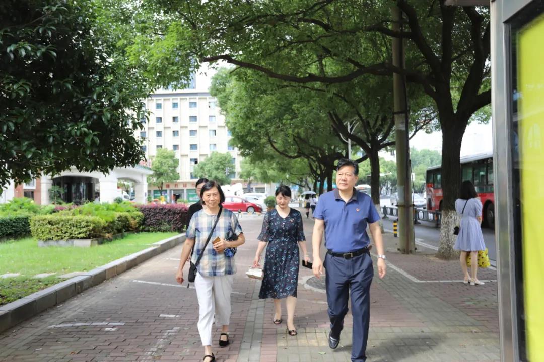 马博网页版_马博（中国）党委开展“七一”前夕走访慰问活动